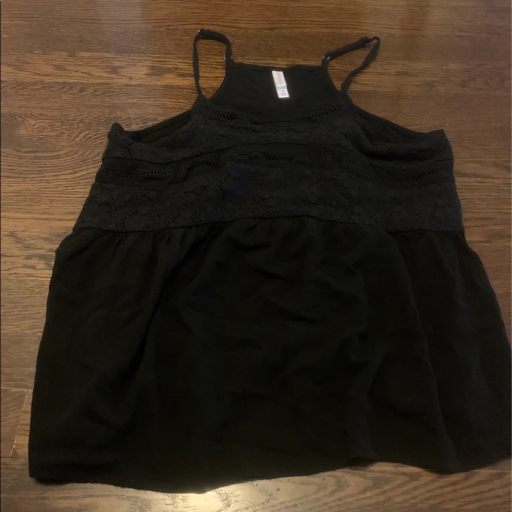 Black flowy tank top